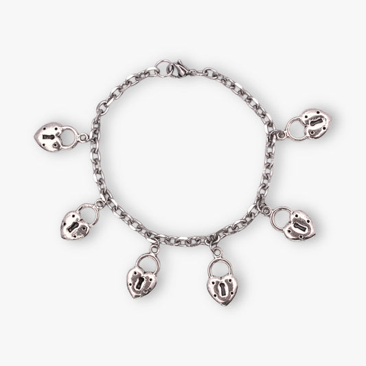 ★LOVE LOCKED★