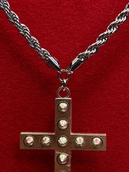 ★ SPIKE NECKLACE★