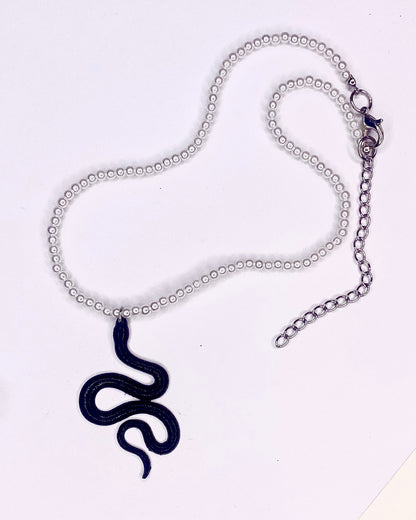 Collar snake pearl
