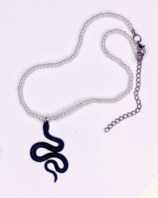 Collar snake pearl