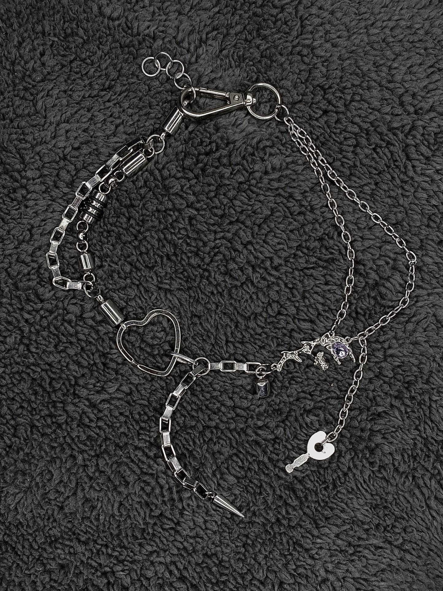 Collar futurista