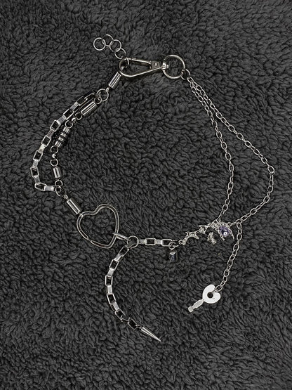 Collar futurista