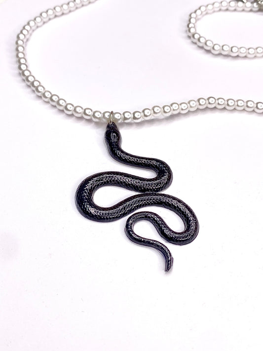Collar snake pearl